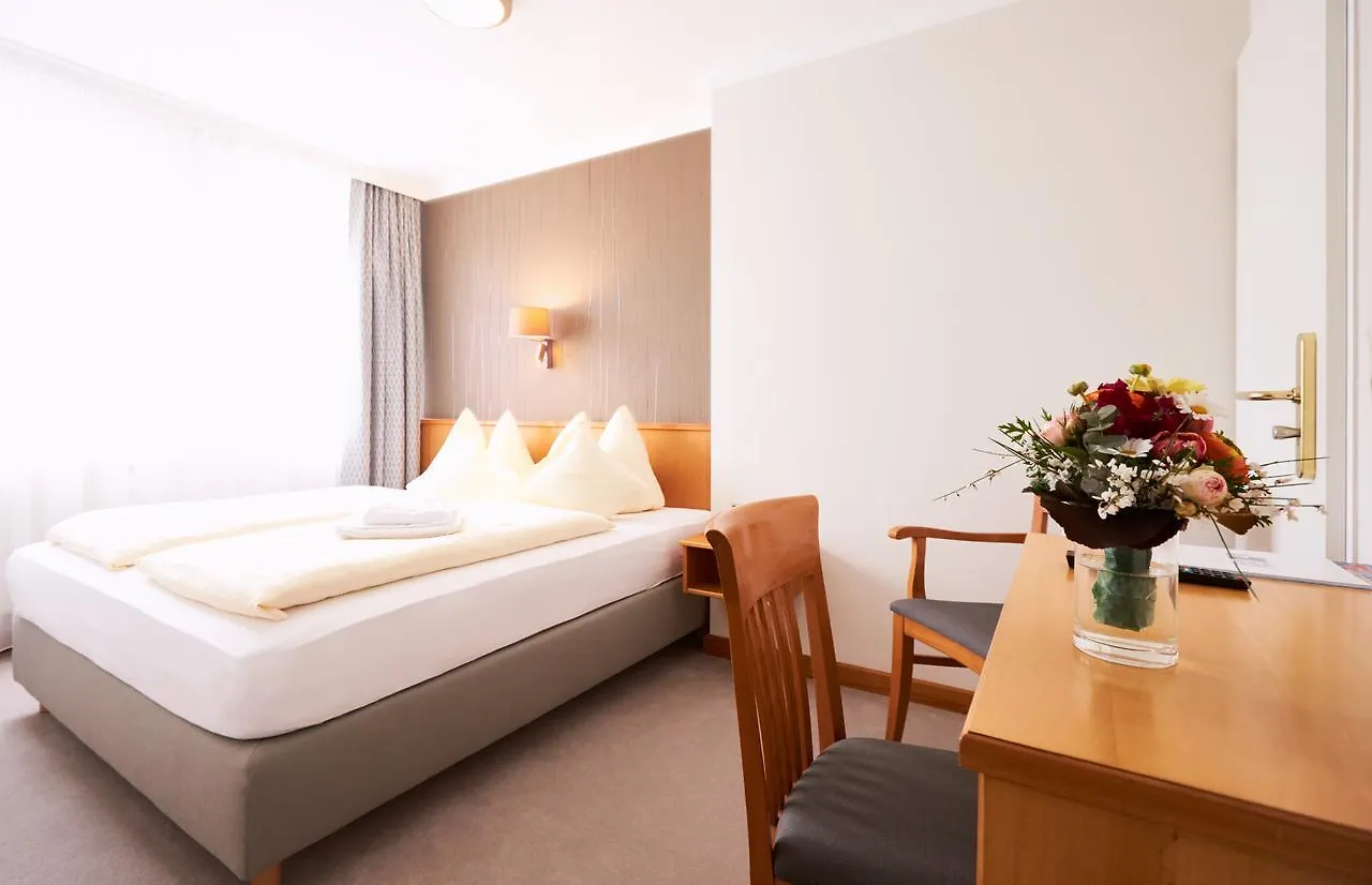 Hotel Alter Wirt Hallbergmoos